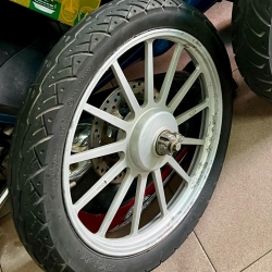 BÁNH MÂM TRƯỚC REBEL MAGNA 110 ZIN ĐẸP SIZE 17